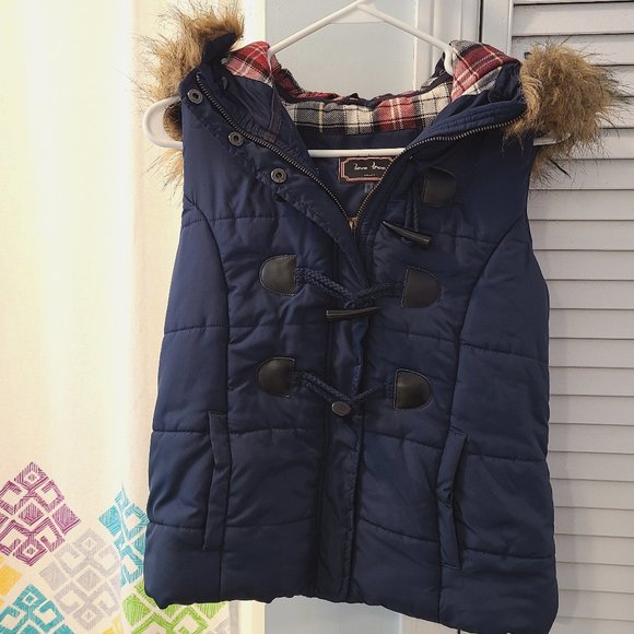 Modcloth Plaid Navy Fur Hood Vest - Picture 1 of 4